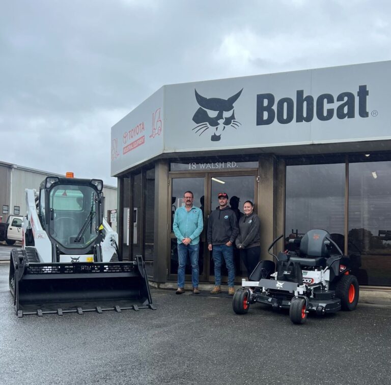 FSR equip Bobcat tracked loader sale in Koroit near Warrnambool